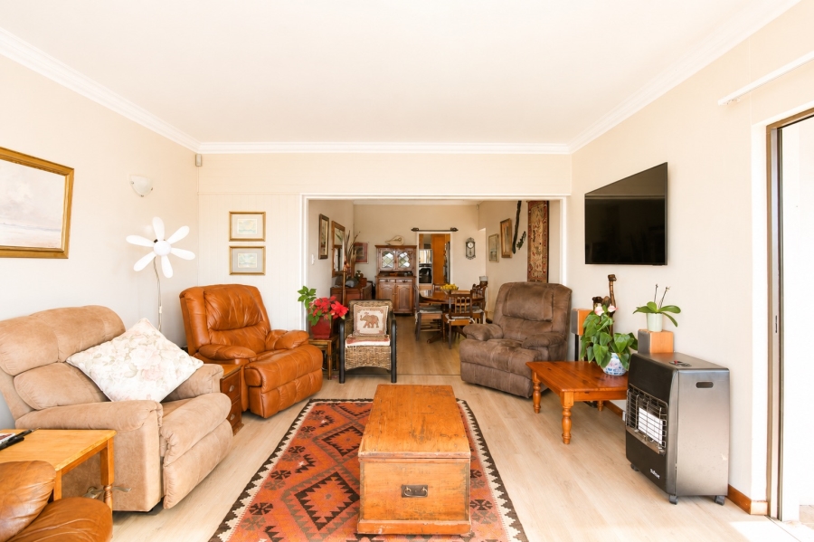 3 Bedroom Property for Sale in Upper Robberg Western Cape